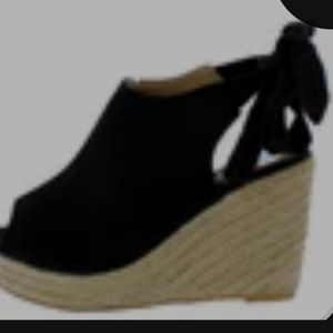 Platform Black